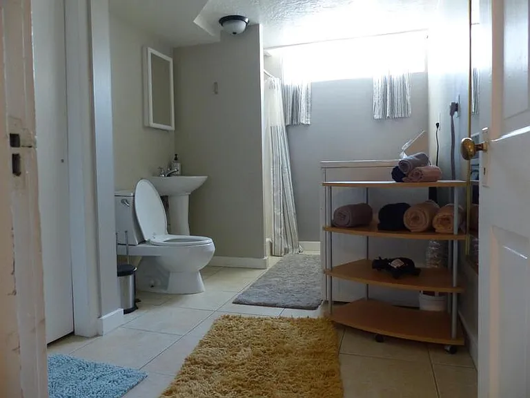 2571 Van Buren Ave #2571 — Photo 7