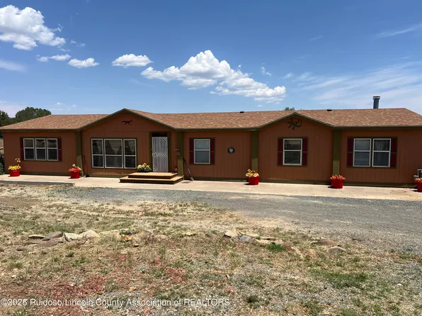 130 Lookout Peak Rd, Capitan, NM 88316