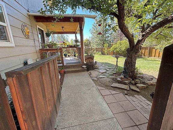 4th image of 415 Wetzel Way