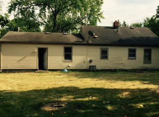 317 Poole Ct E, Beloit, WI 53511