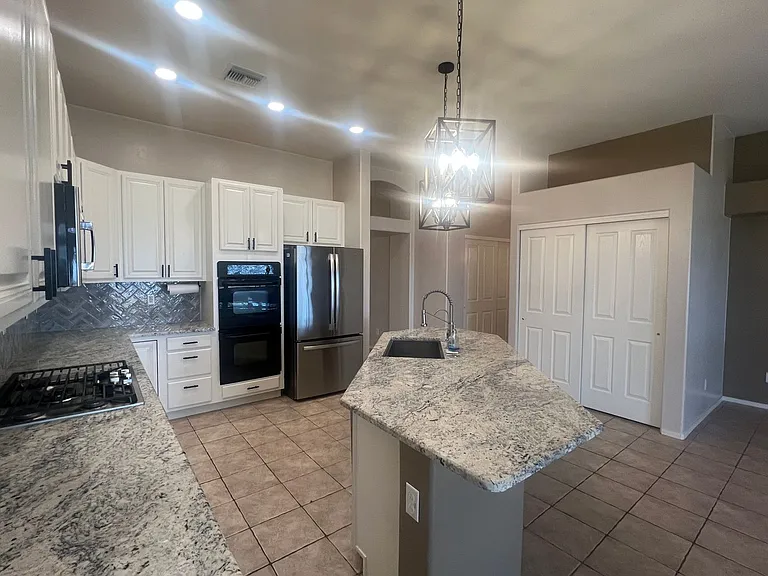 10485 E Kingswood Dr — Photo 16