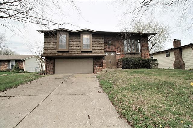 1st image of 121 Toulon Ct