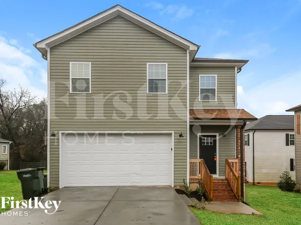 215 Parkwood Dr NW, Concord, NC 28027