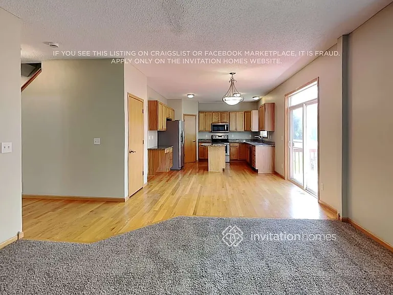 828 Bridle Creek Dr — Photo 7