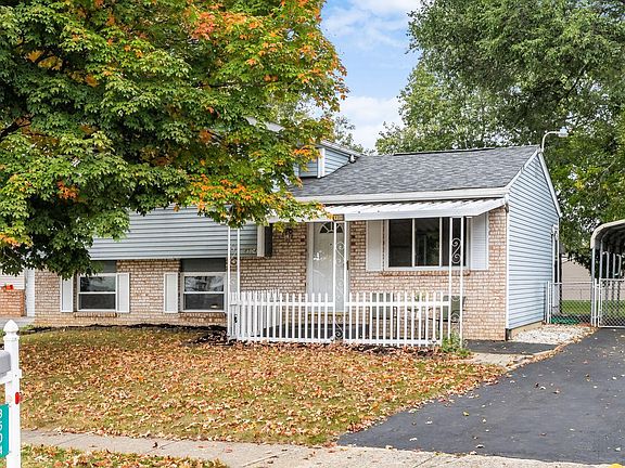 2nd image of 8504 Blue Lake Cir
