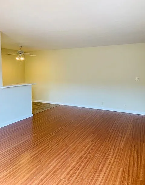 715 E. Providencia Ave — Photo 2
