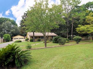 7 Holly Ave, Shalimar, FL 32579