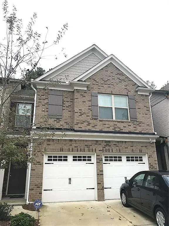 3 bed, 2.5 bath, 2145 sqft, $3,200 — Photo 2