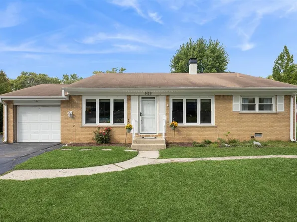 1426 E Anderson Dr, Palatine, IL 60074