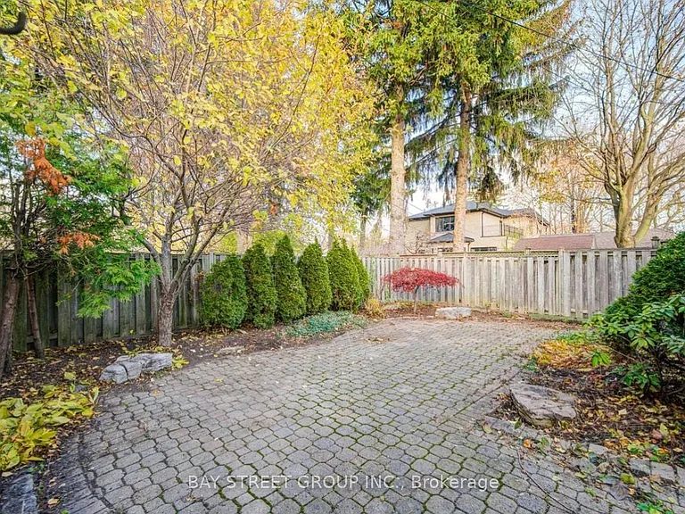 331 Elmwood Ave — Photo 11