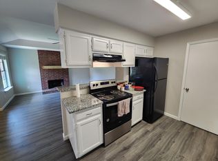 342 Spring Branch Ln, Kennedale, TX 76060