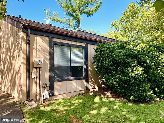 3rd image of 3122 Babashaw Ct