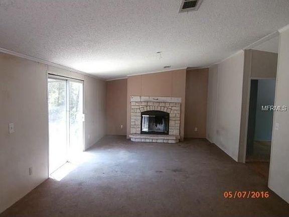 4th image of 43028 Jewell Dr