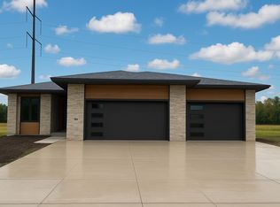284 Alder Blvd, Pleasant Hill, IA 50327
