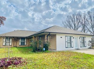 114 Saint Nicholas Dr, Lafayette, LA 70506
