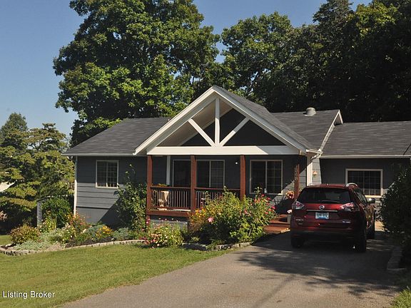 2nd image of 1346 Kingswood Way