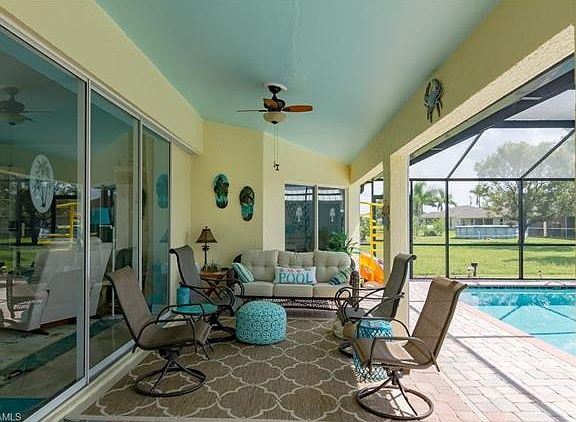 3rd image of 1520 S Gator Cir