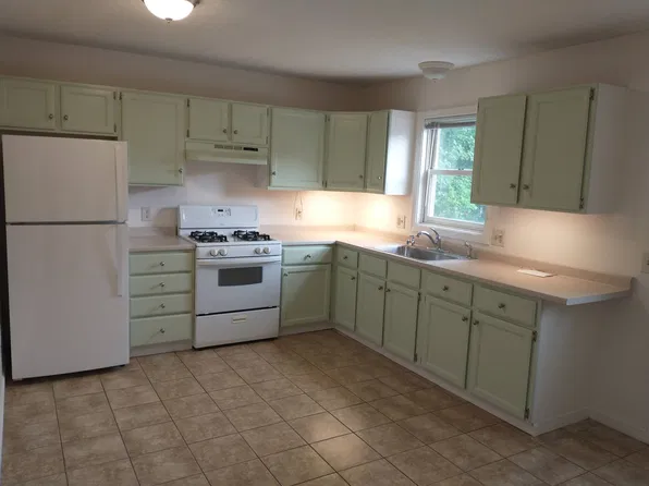 64 Prince St, Northampton, MA 01060
