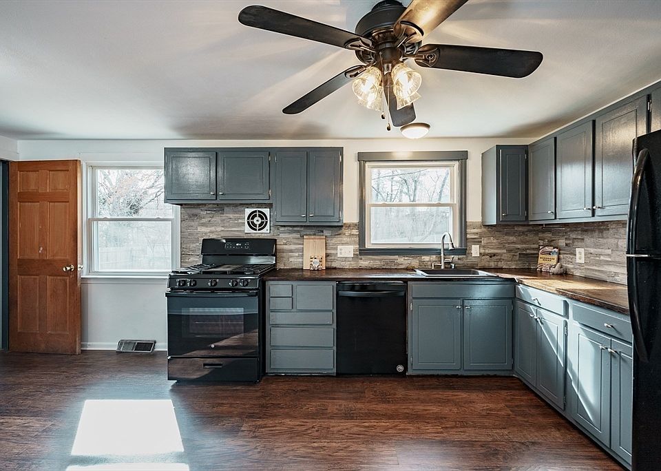 573 Plumtree Rd, Springfield, MA 01118 Zillow