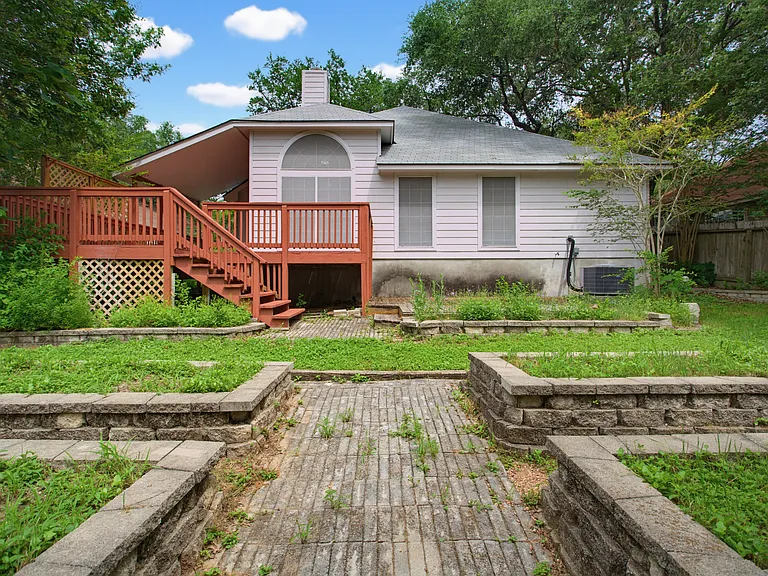 3921 Habersham — Photo 33
