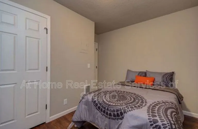 920 S Campbell R7 Regal #7 — Photo 8