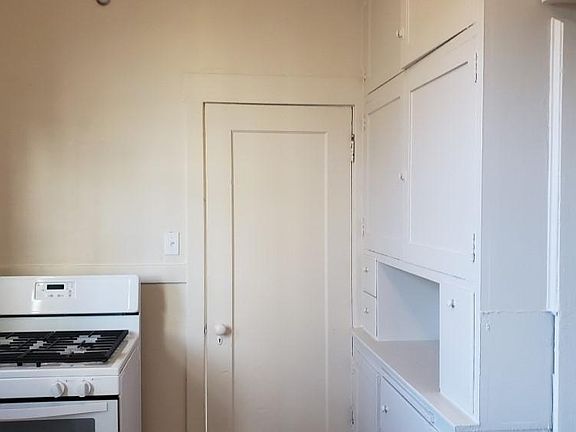 2nd image of 1324 Broadway APT 12