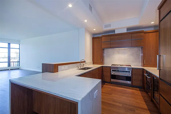 Rented by Douglas Elliman | media 26