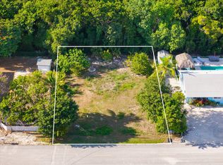 23 Palm Dr, Key Largo, FL 33037