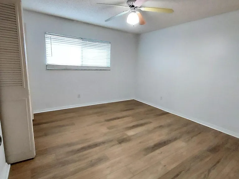 55 Vining Ct #204 — Photo 6