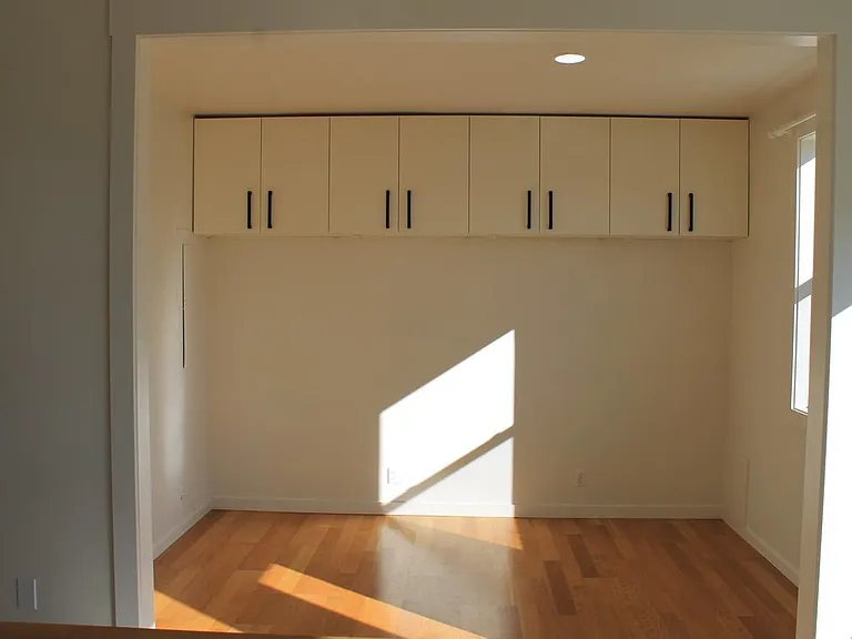 2728 Valencia St — Photo 6