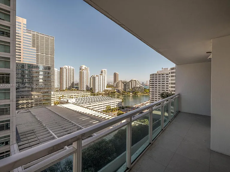 950 Brickell Bay Dr #1404 — Photo 8