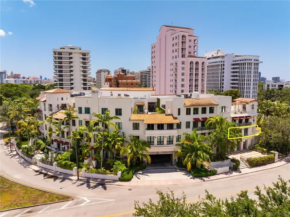 2401 Anderson Rd APT 11, Coral Gables, FL 33134