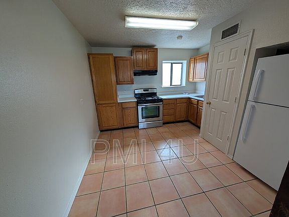 3rd image of 118 S Main St Unit 3