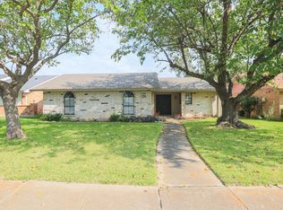 1409 Whitney Dr, Garland, TX 75040