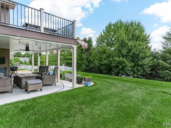 10 Eliot Ct, O'Fallon, MO 63366