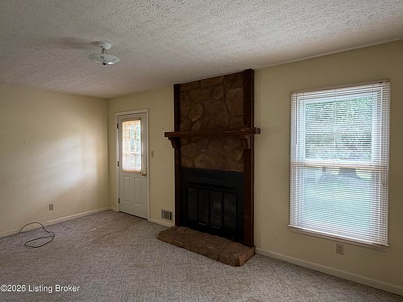 5th image of 2410 Plum Run Rd