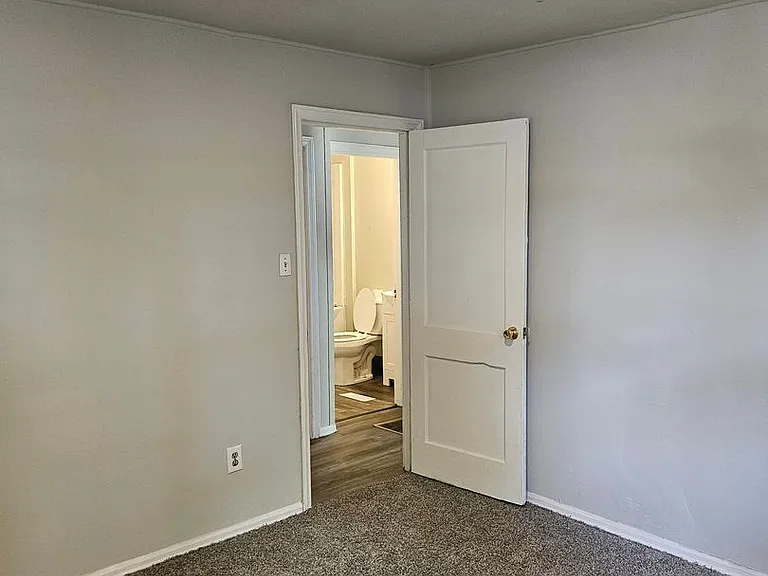 1609 Rheinhardt Ave — Photo 2