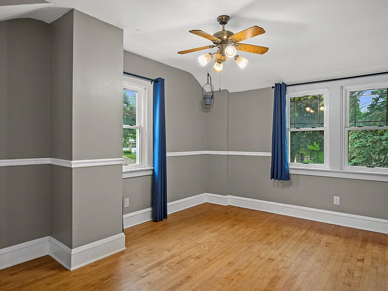 1512 E Olive St — Photo 21
