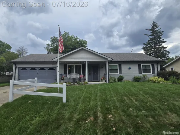 21411 Jefferson St, Farmington Hills, MI 48336