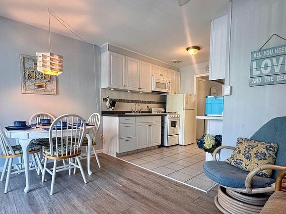 5th image of 3 63rd St Unit 14