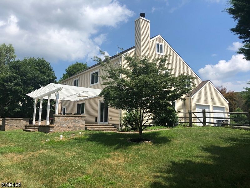 2nd image of 133 Hockenbury Dr