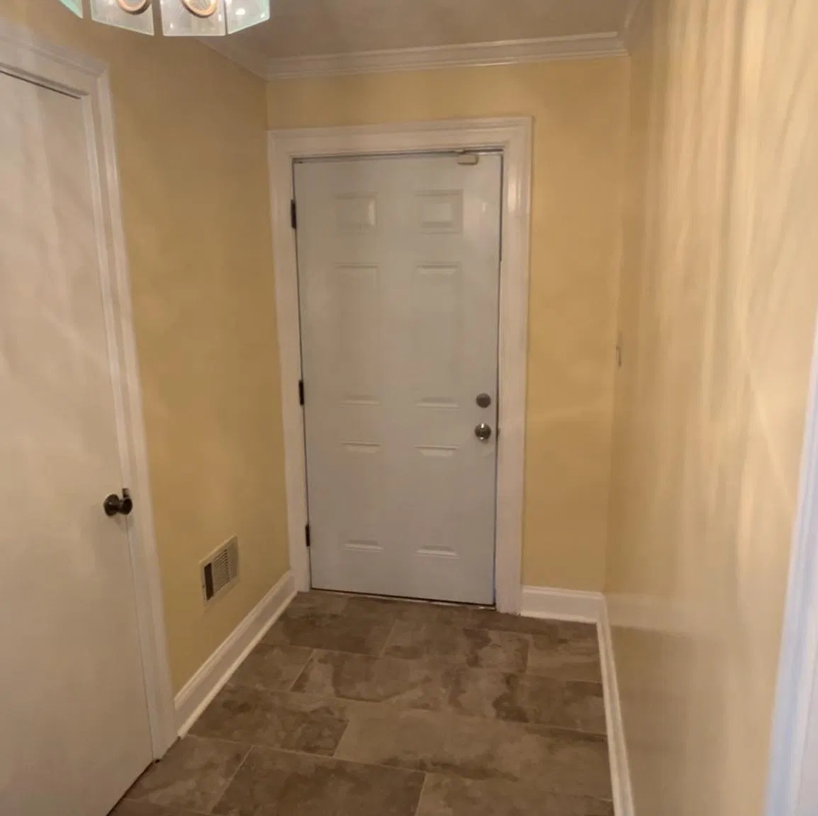 5512 Boggs Dr — Photo 2
