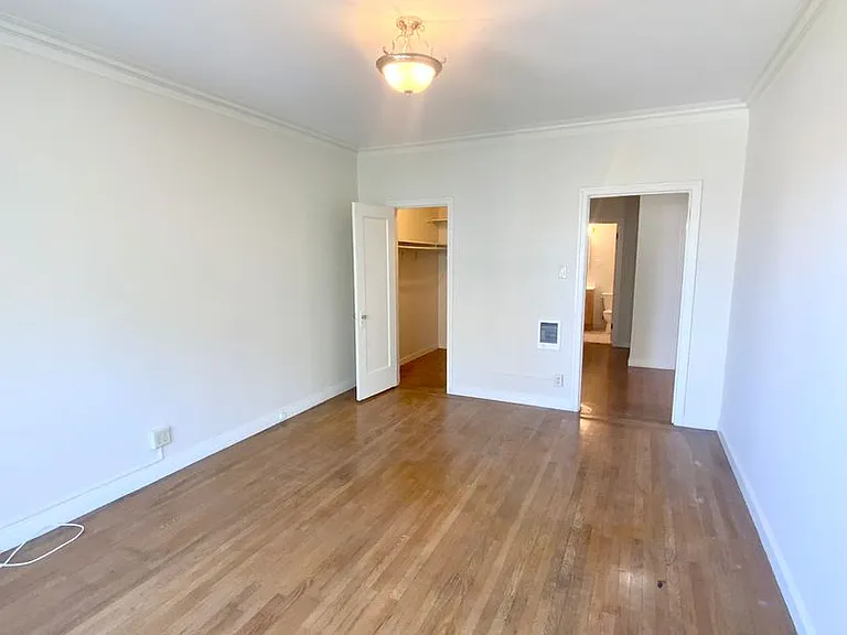 2760 Sutter St #202 — Photo 14