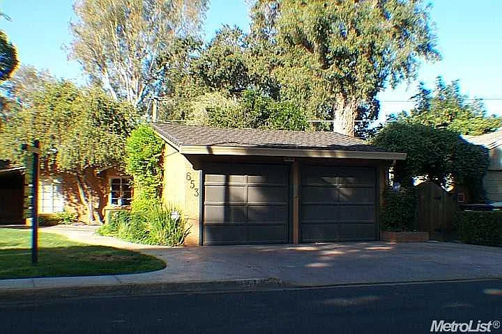 653 Geer Ct photo 1