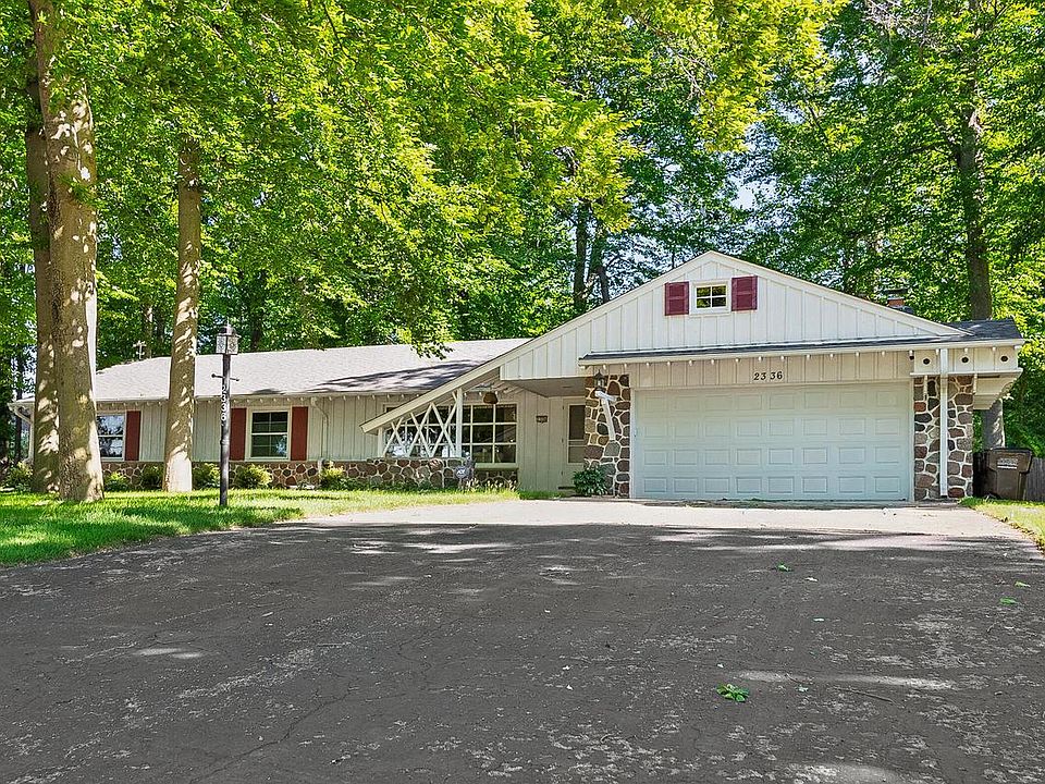 1st image of 2336 W Green Tree ROAD