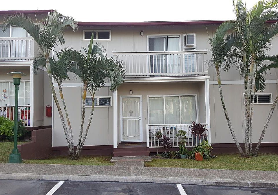 View from Main Entrance, 2 pkg start directly in front of un