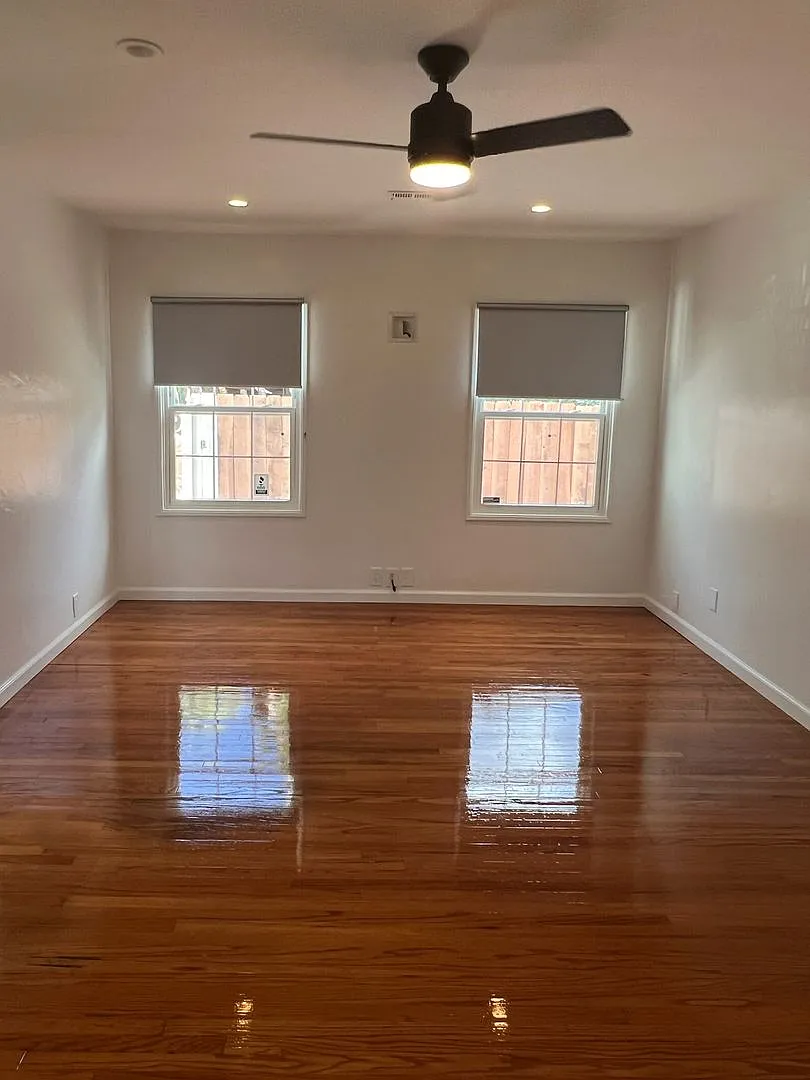 Building Photo - 276 Landis Ave