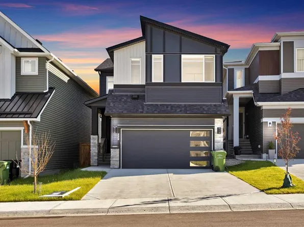 229 Calhoun Cres NE, Calgary, AB T3P 2G1