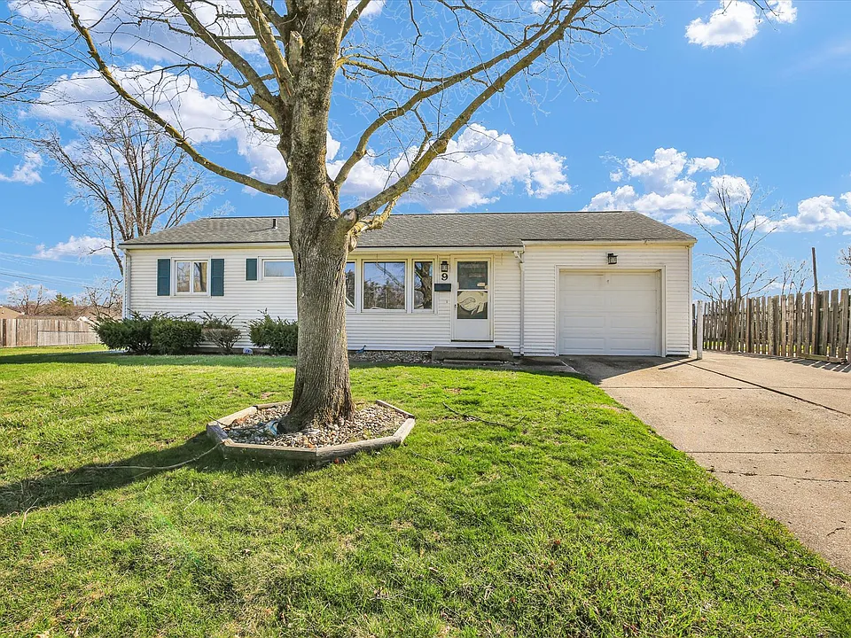 9 Glenview Dr