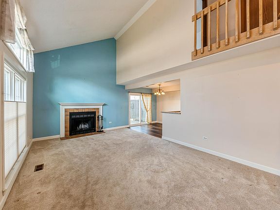 2nd image of 1235 N Knollwood Dr